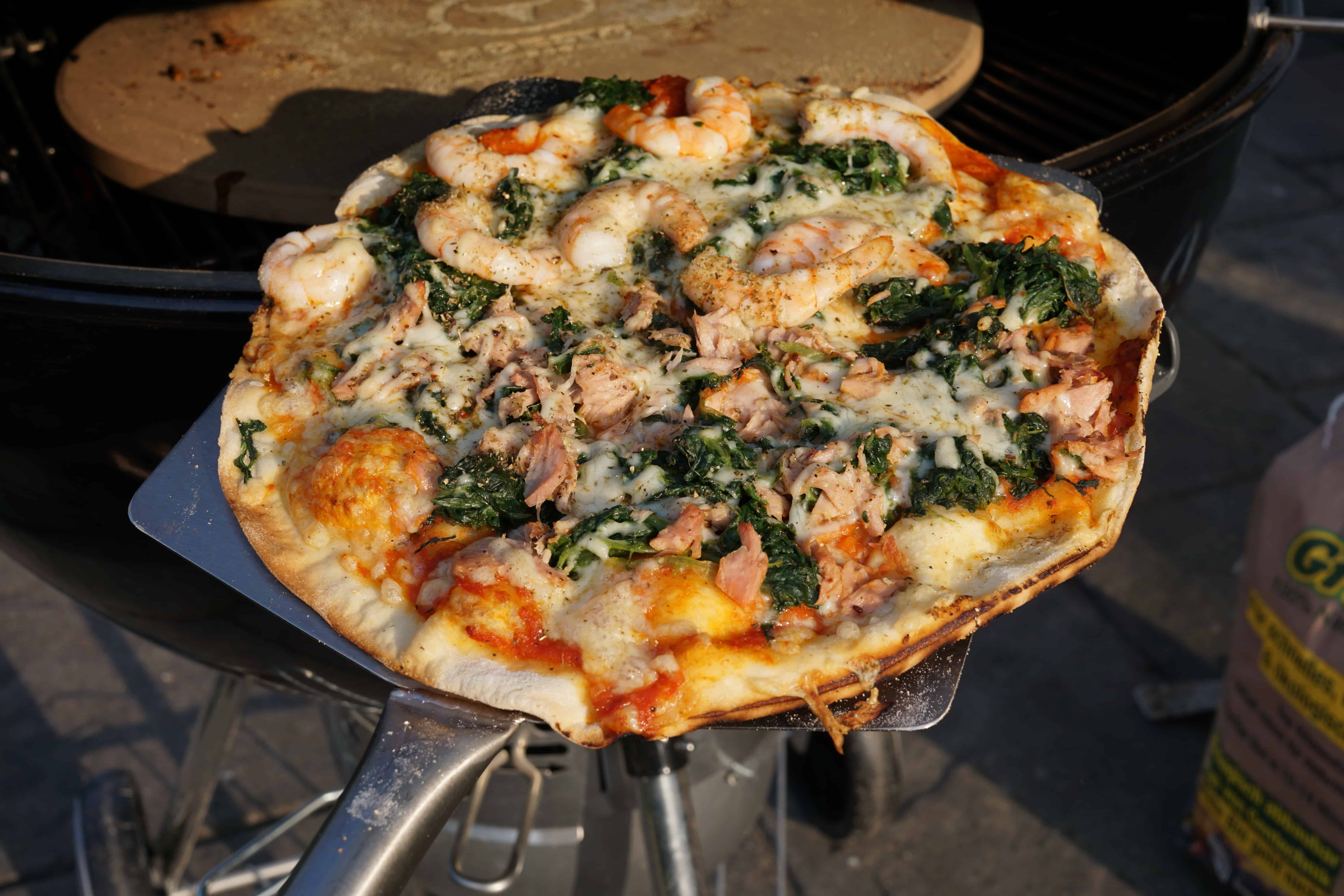 Leckere Pizza mit Gambas aus dem Moesta PizzaRing